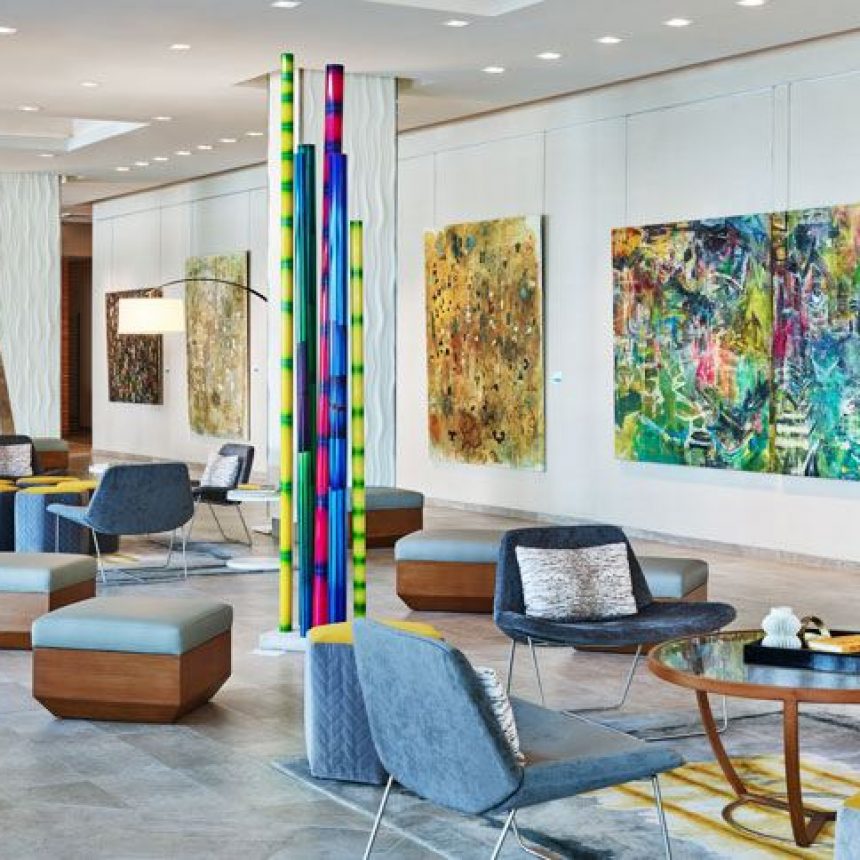 Image of Interior Lounge of Art Ovation Hotel